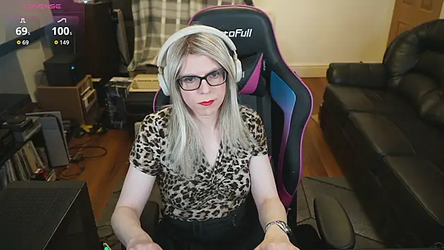 Snapshot of KelseyCobalt chatting on 02-16-26, 10:17 KelseyCobalt online show from 02-16-26, 10:17