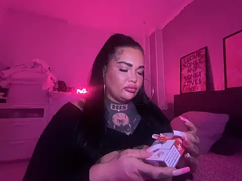  MelinaCurves  online show from 02-07-25, 11:24