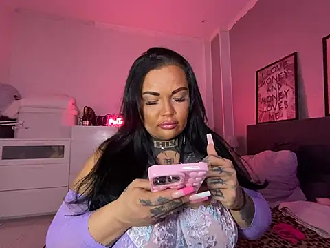  MelinaCurves  online show from 02-08-25, 09:36