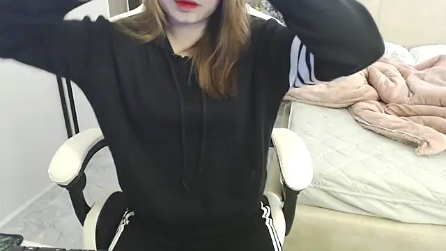 Snapshot of Hanako_love chatting on 01-08-25, 03:28 Hanako love online show from 01-08-25, 03:28