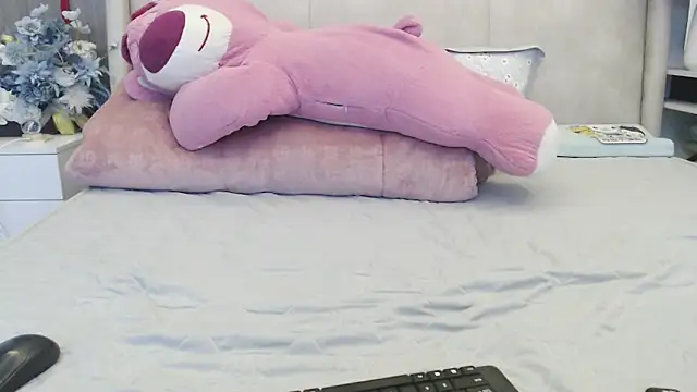 Snapshot of Hanako_love chatting on 01-28-25, 02:00 Hanako love online show from 01-28-25, 02:00