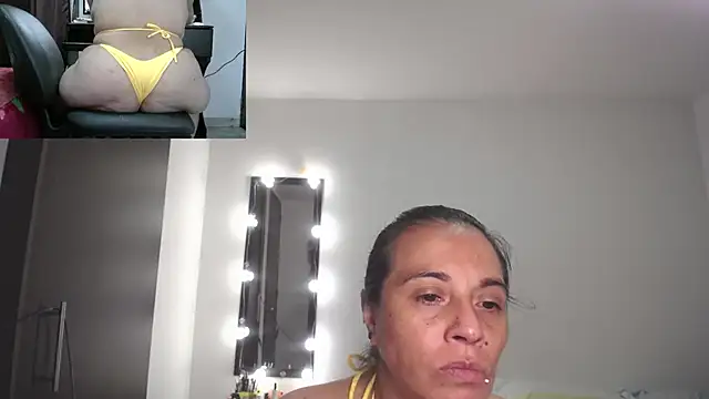 zoe hotxxx online show from 11-23-25, 11:59