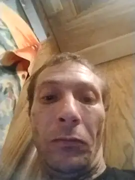 Cuzzlife52xh online show from 10-04-25, 03:43