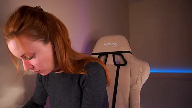 Liuba Fox online show from 01-22-25, 08:06