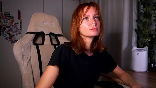 Liuba Fox online show from 05-18-26, 07:31