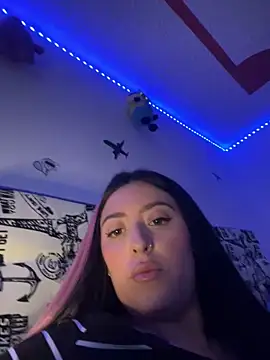 Snapshot of Sofhi_corolinne31 chatting on 02-08-25, 10:19 Sofhi corolinne31 online show from 02-08-25, 10:19