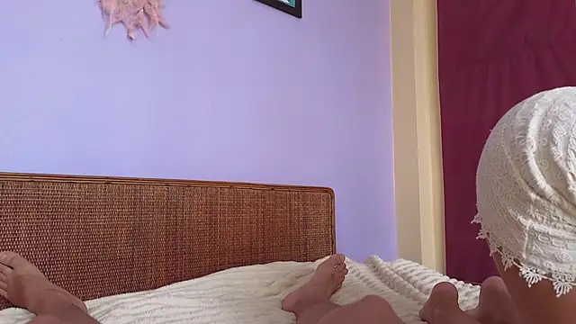 crazy gerls online show from 06-12-26, 08:13