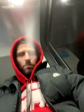 Snapshot of FckbbOy chatting on 10-31-25, 05:30 FckbbOy online show from 10-31-25, 05:30