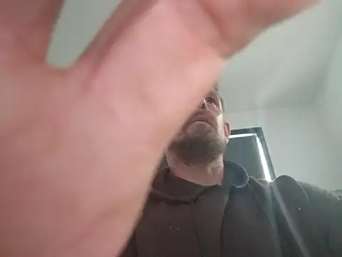 Snapshot of Skody31 chatting on 06-18-26, 09:19 Skody31 online show from 06-18-26, 09:19
