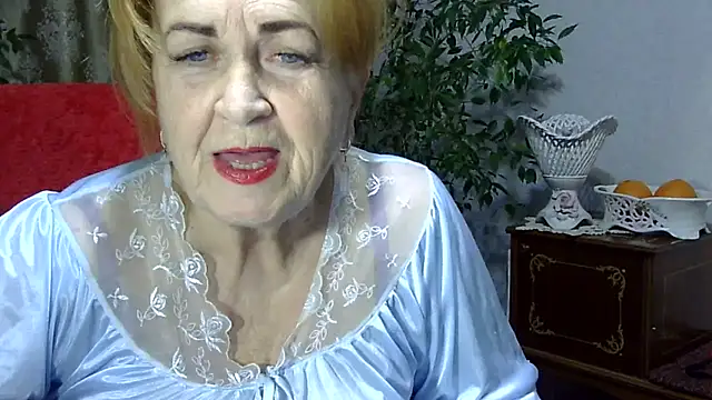 Emma52610 online show from 12-21-24, 05:18