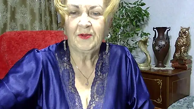 Emma52610 online show from 02-01-25, 05:39