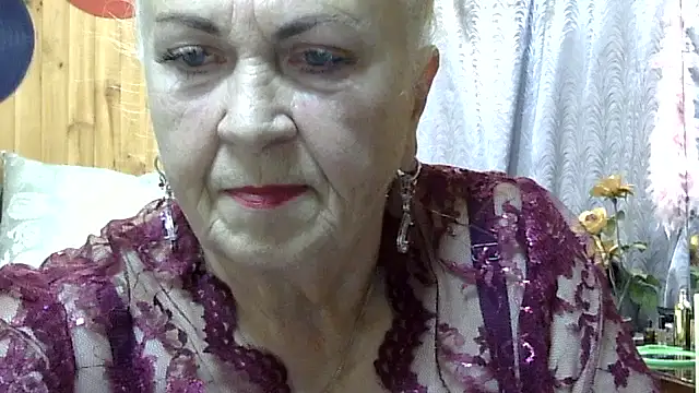 Emma52610 online show from 10-16-25, 04:35