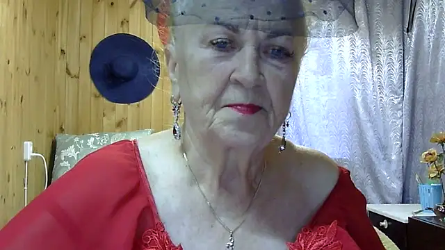 Emma52610 online show from 10-18-25, 11:33