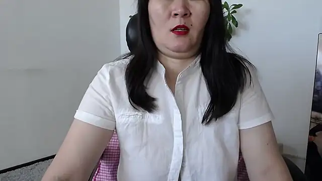 Akira xx online show from 09-27-25, 01:54