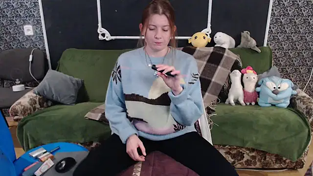 Snapshot of Gr4_soul_ chatting on 10-13-25, 12:16 Gr4 soul online show from 10-13-25, 12:16