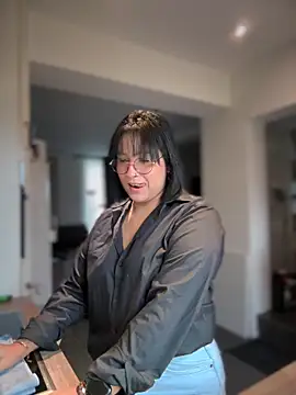 Snapshot of DannaaMeliza chatting on 12-24-24, 09:39 DannaaMeliza online show from 12-24-24, 09:39