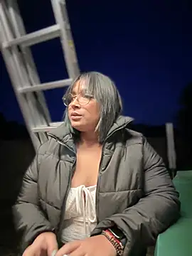 Snapshot of DannaaMeliza chatting on 01-07-25, 04:48 DannaaMeliza online show from 01-07-25, 04:48