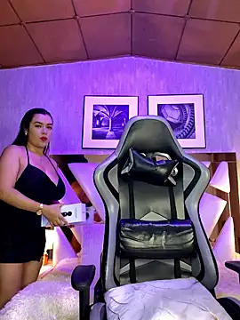 Snapshot of Lia_Simons chatting on 09-17-25, 03:19 Lia Simons online show from 09-17-25, 03:19