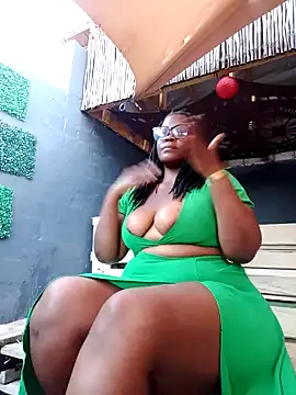 Snapshot of SQUITBOOTY chatting on 12-08-24, 03:13 SQUITBOOTY online show from 12-08-24, 03:13