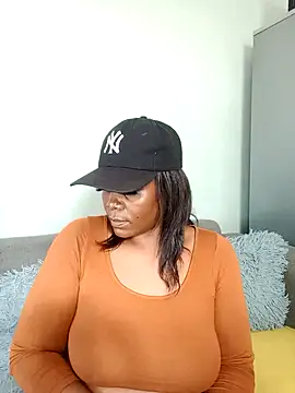 Snapshot of SQUITBOOTY chatting on 03-14-25, 05:59 SQUITBOOTY online show from 03-14-25, 05:59