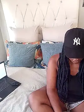 Snapshot of SQUITBOOTY chatting on 02-05-26, 04:50 SQUITBOOTY online show from 02-05-26, 04:50