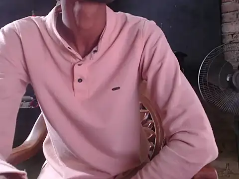 Snapshot of ThethunderPo chatting on 02-28-25, 07:58 ThethunderPo online show from 02-28-25, 07:58