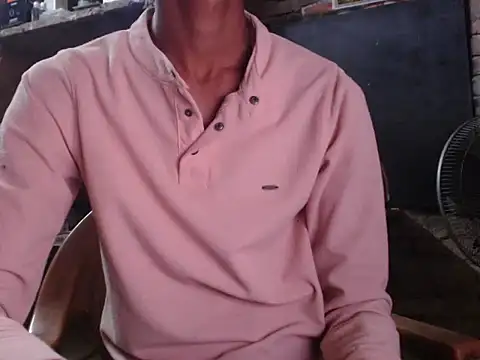 Snapshot of ThethunderPo chatting on 03-18-25, 09:20 ThethunderPo online show from 03-18-25, 09:20