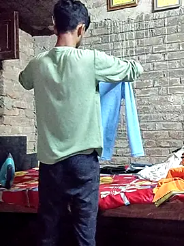 Snapshot of ThethunderPo chatting on 10-12-25, 03:33 ThethunderPo online show from 10-12-25, 03:33