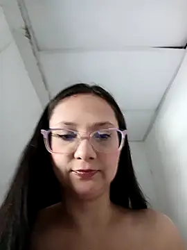 Snapshot of Camilatinass_ chatting on 04-30-26, 12:11 Camilatinass online show from 04-30-26, 12:11