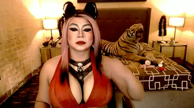 Snapshot of LavictoriaFox chatting on 01-18-25, 06:10 LavictoriaFox online show from 01-18-25, 06:10