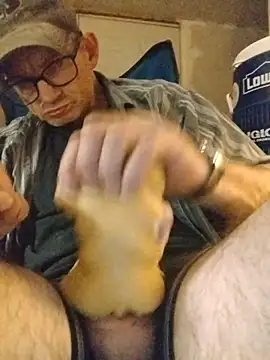 ROBERT0516 online show from 10-28-25, 03:32