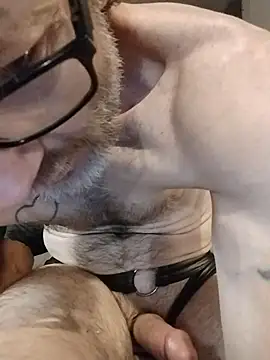 ROBERT0516 online show from 05-16-26, 12:04