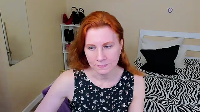 FoxySophia online show from 05-02-26, 02:33