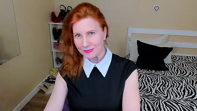 FoxySophia online show from 05-04-26, 04:41