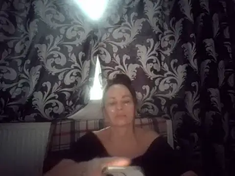 LindaStarS online show from 02-08-25, 07:04