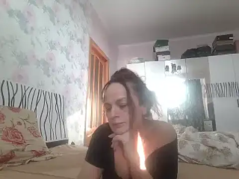 LindaStarS online show from 02-09-25, 01:25