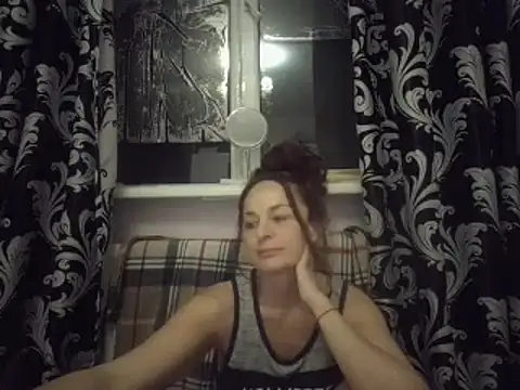 LindaStarS online show from 03-17-25, 05:38