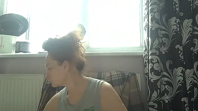LindaStarS online show from 06-02-26, 06:26