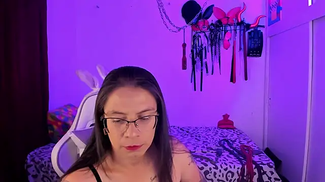 dungeongirls online show from 11-27-25, 09:28