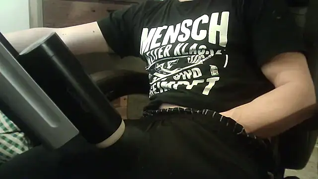 ShyGuyWannaTry online show from 10-07-25, 11:46