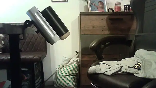 ShyGuyWannaTry online show from 10-11-25, 12:32