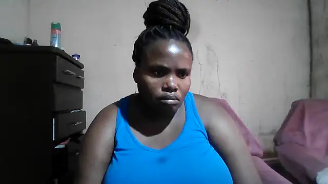 Snapshot of sexybigboobz chatting on 10-12-25, 02:27 sexybigboobz online show from 10-12-25, 02:27