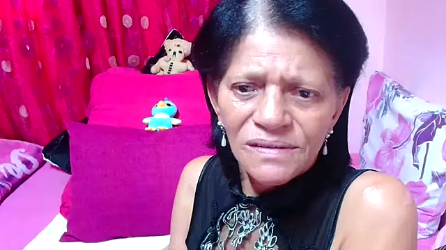 Snapshot of SLUTTYROXY chatting on 10-02-25, 06:53 SLUTTYROXY online show from 10-02-25, 06:53