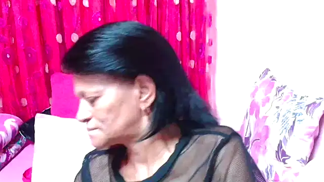 Snapshot of SLUTTYROXY chatting on 11-08-25, 02:45 SLUTTYROXY online show from 11-08-25, 02:45