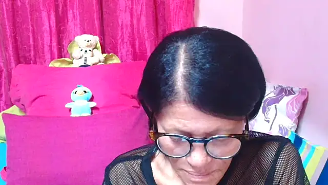 SLUTTYROXY online show from 02-04-26, 05:52