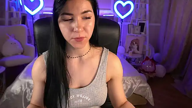 Snapshot of EmilyCandyy chatting on 03-04-25, 12:44 EmilyCandyy online show from 03-04-25, 12:44