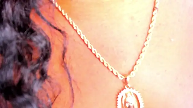 Snapshot of Cammiila chatting on 01-28-25, 12:57 Cammiila online show from 01-28-25, 12:57