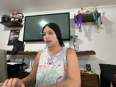 Snapshot of kinky_mila@xh chatting on 03-04-26, 01:11 kinky milaxh online show from 03-04-26, 01:11