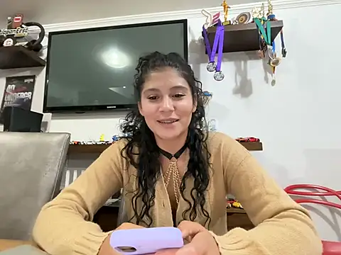 Snapshot of kinky_mila@xh chatting on 03-18-26, 01:42 kinky milaxh online show from 03-18-26, 01:42