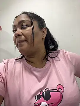 Snapshot of yanza2002 chatting on 11-03-25, 10:53 yanza2002 online show from 11-03-25, 10:53